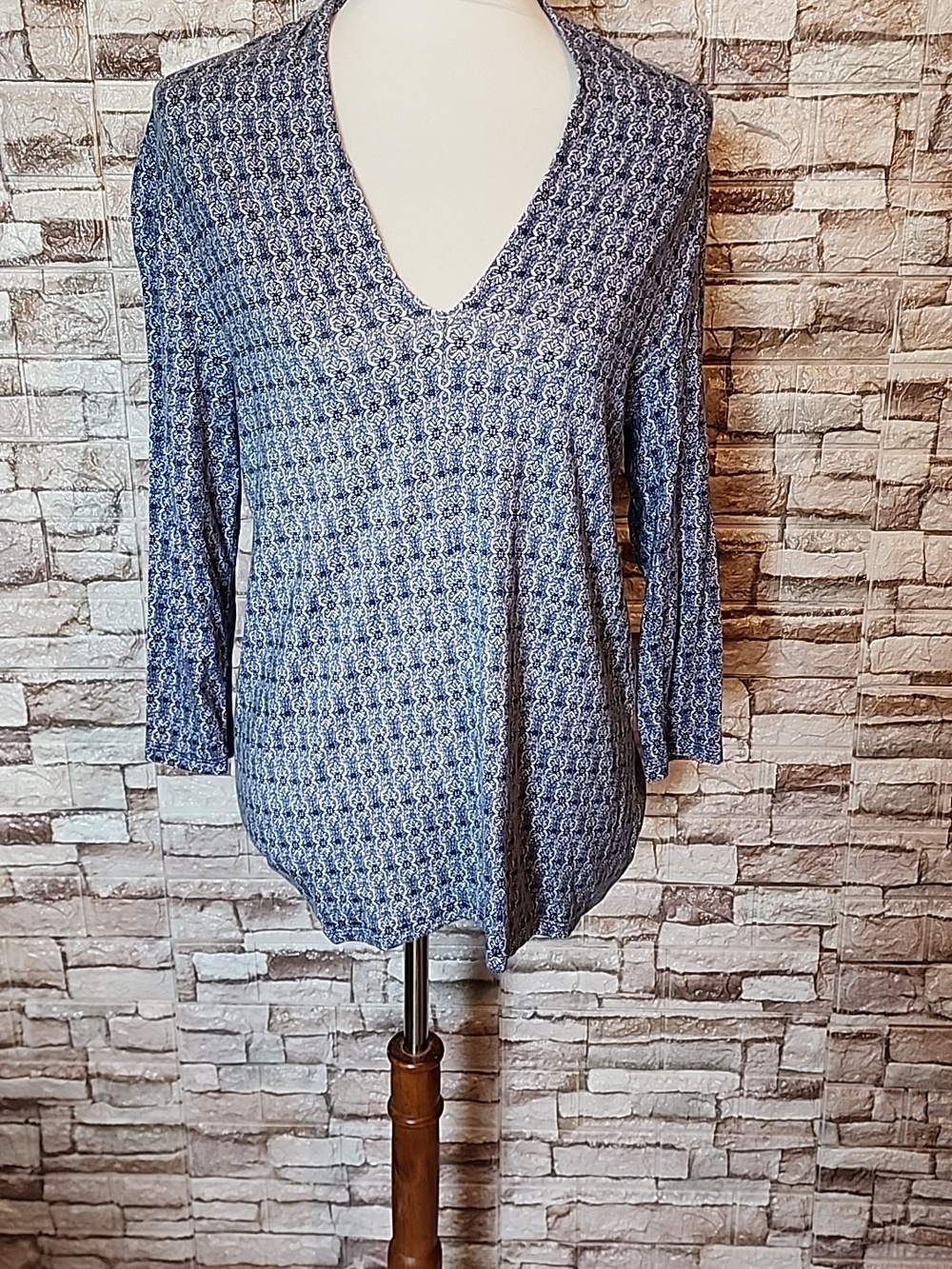 Rose Olive Blue Patterned 3/4 Sleeve Top